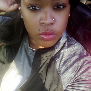 Meet your Posher, Ebony